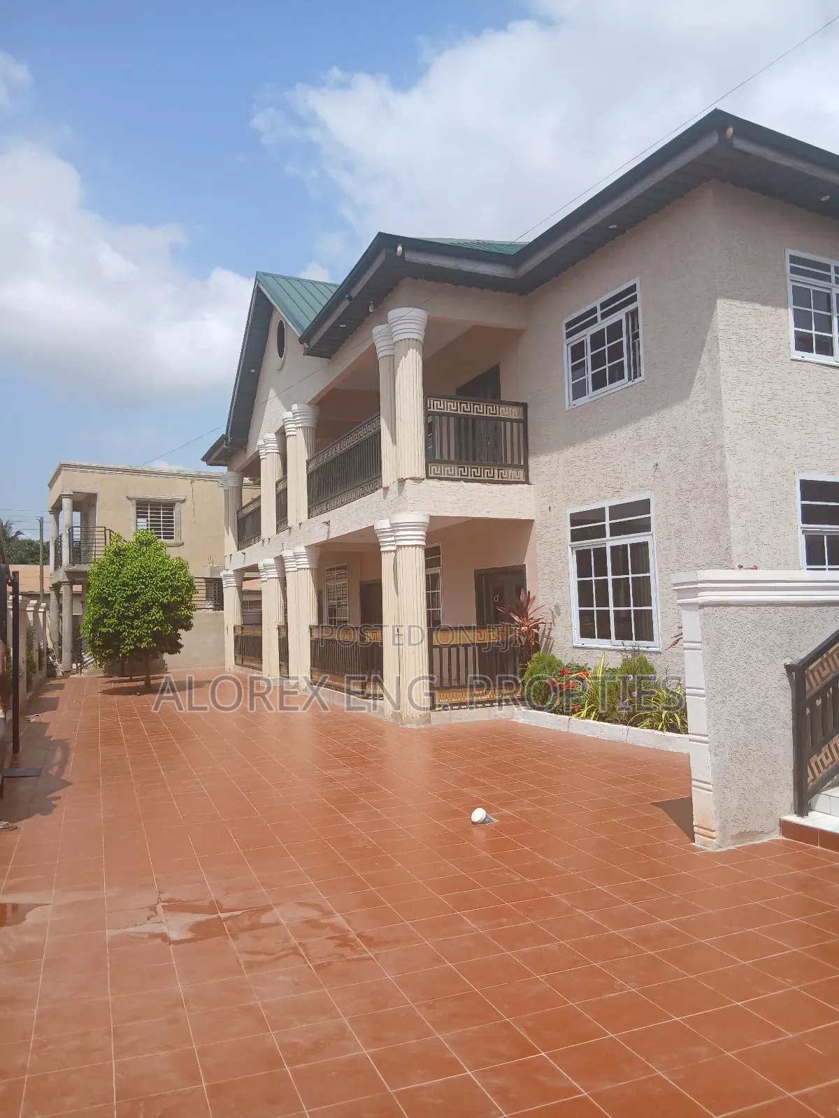 3bdrm Apartment in Rowi, Adenta for rent