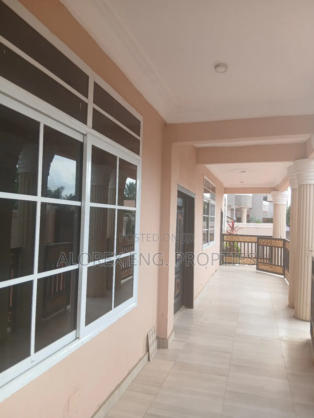 3bdrm Apartment in Rowi, Adenta for rent