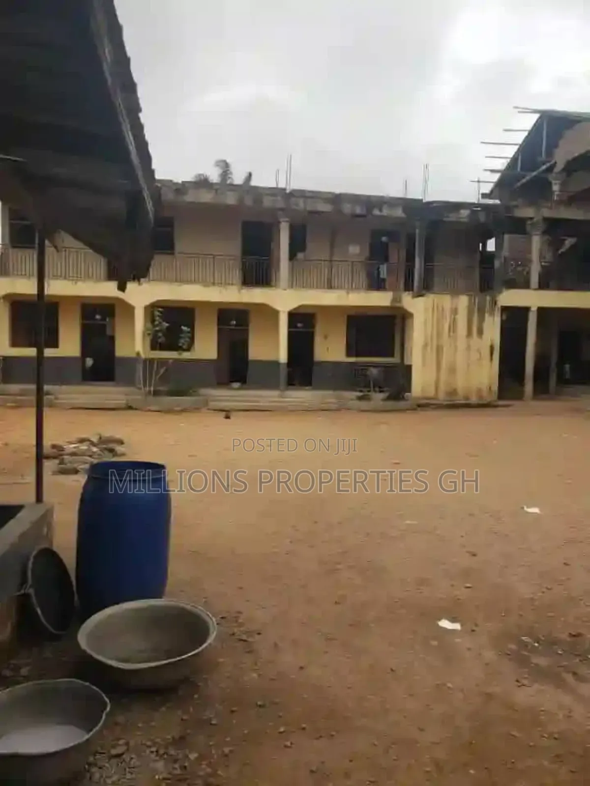 School 4sale Ablekuma