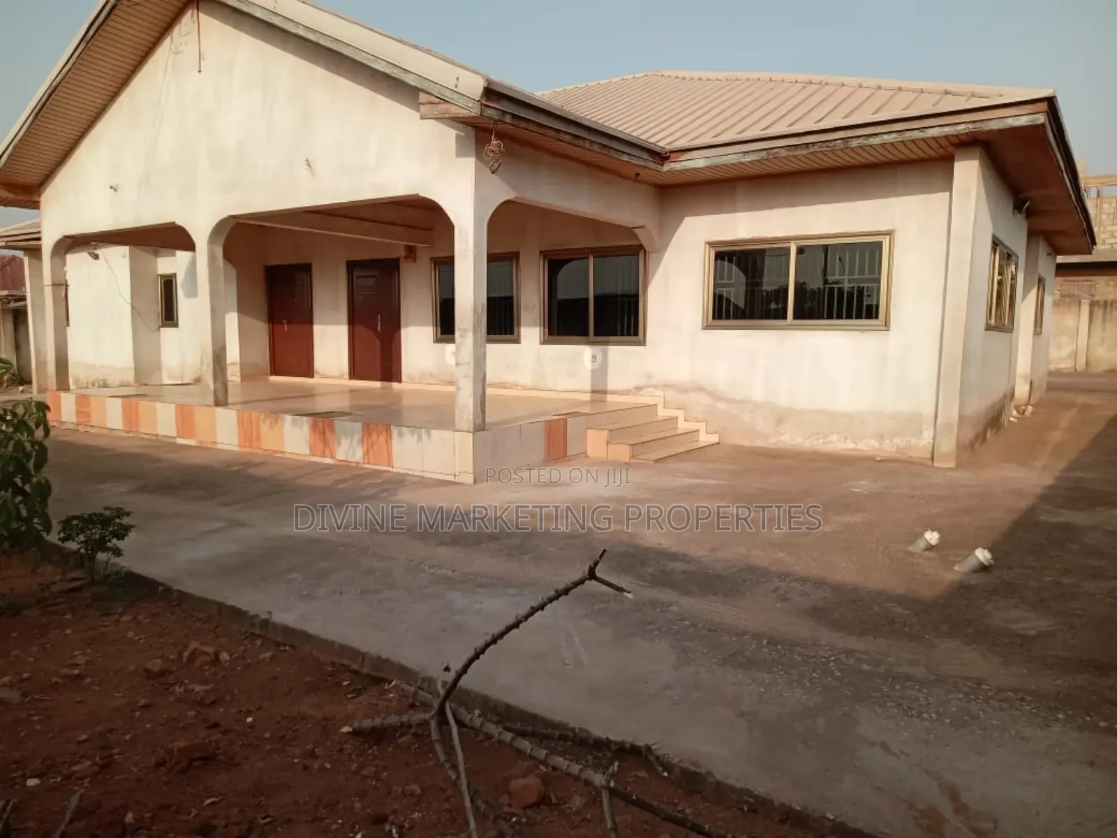 5bdrm House in Red Top Area for sale