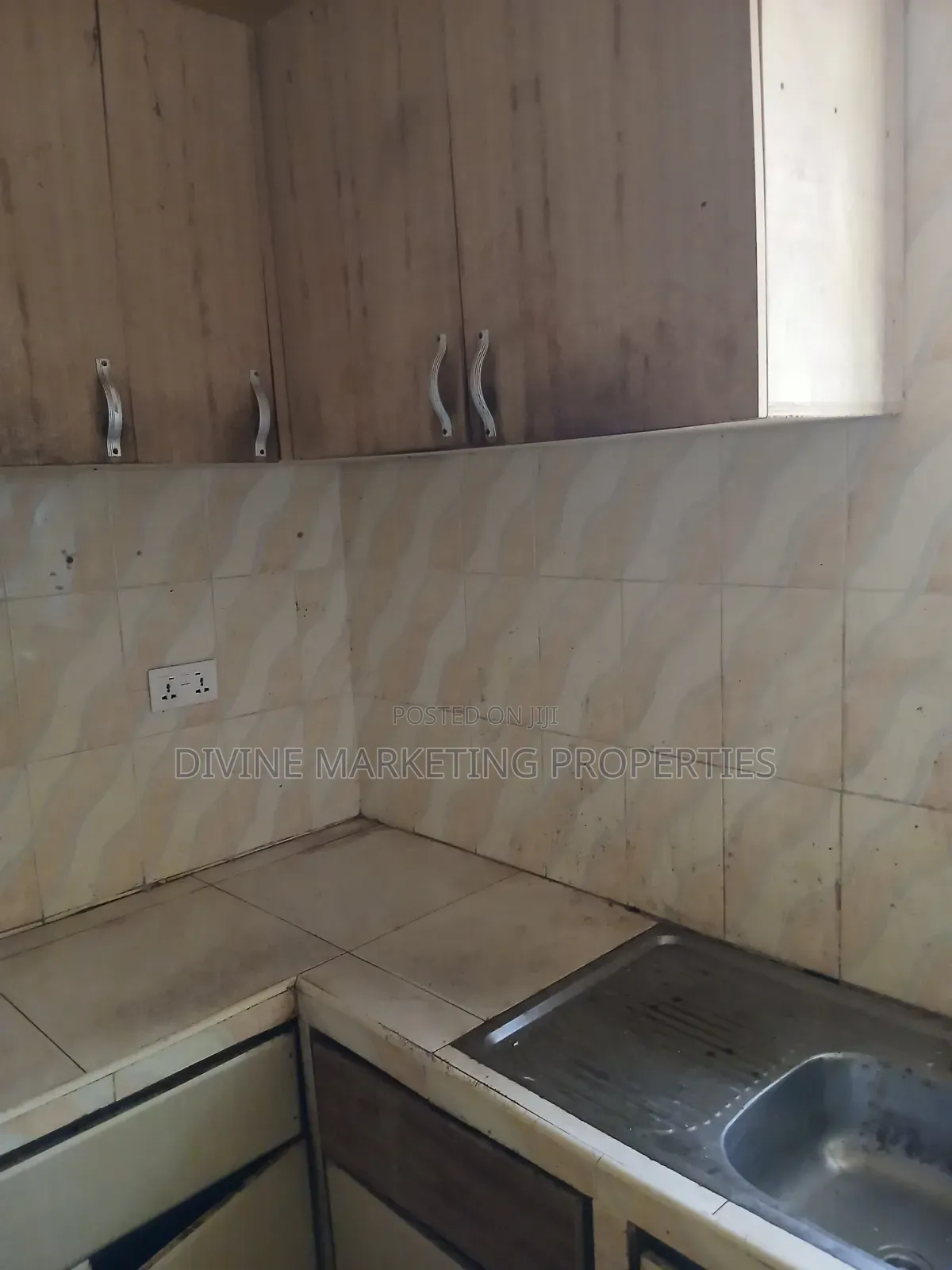 5bdrm House in Red Top Area for sale