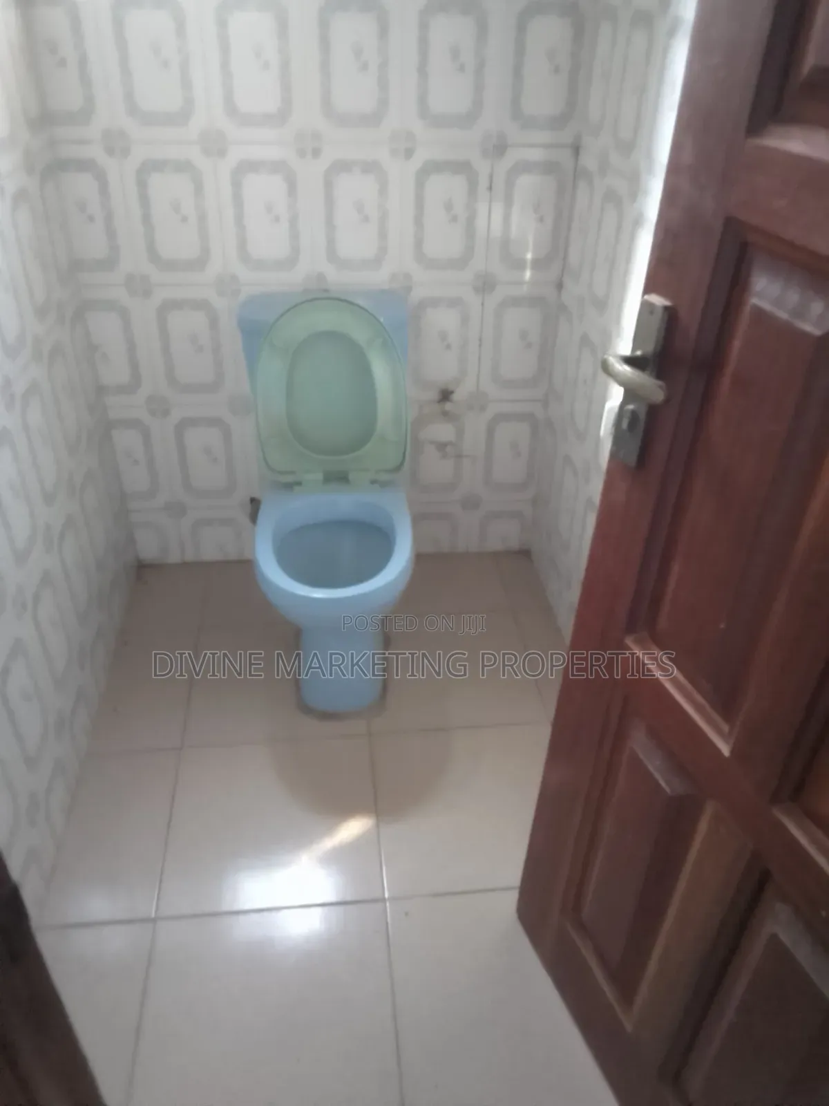6bdrm House in Gbawe Bulemin for sale