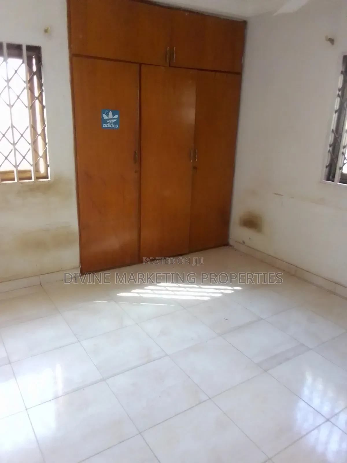 6bdrm House in Gbawe Bulemin for sale