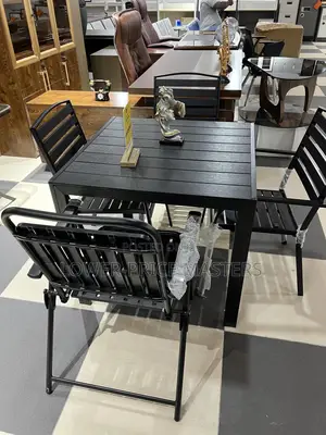 4 Seater Restaurant Table / Dining Table
