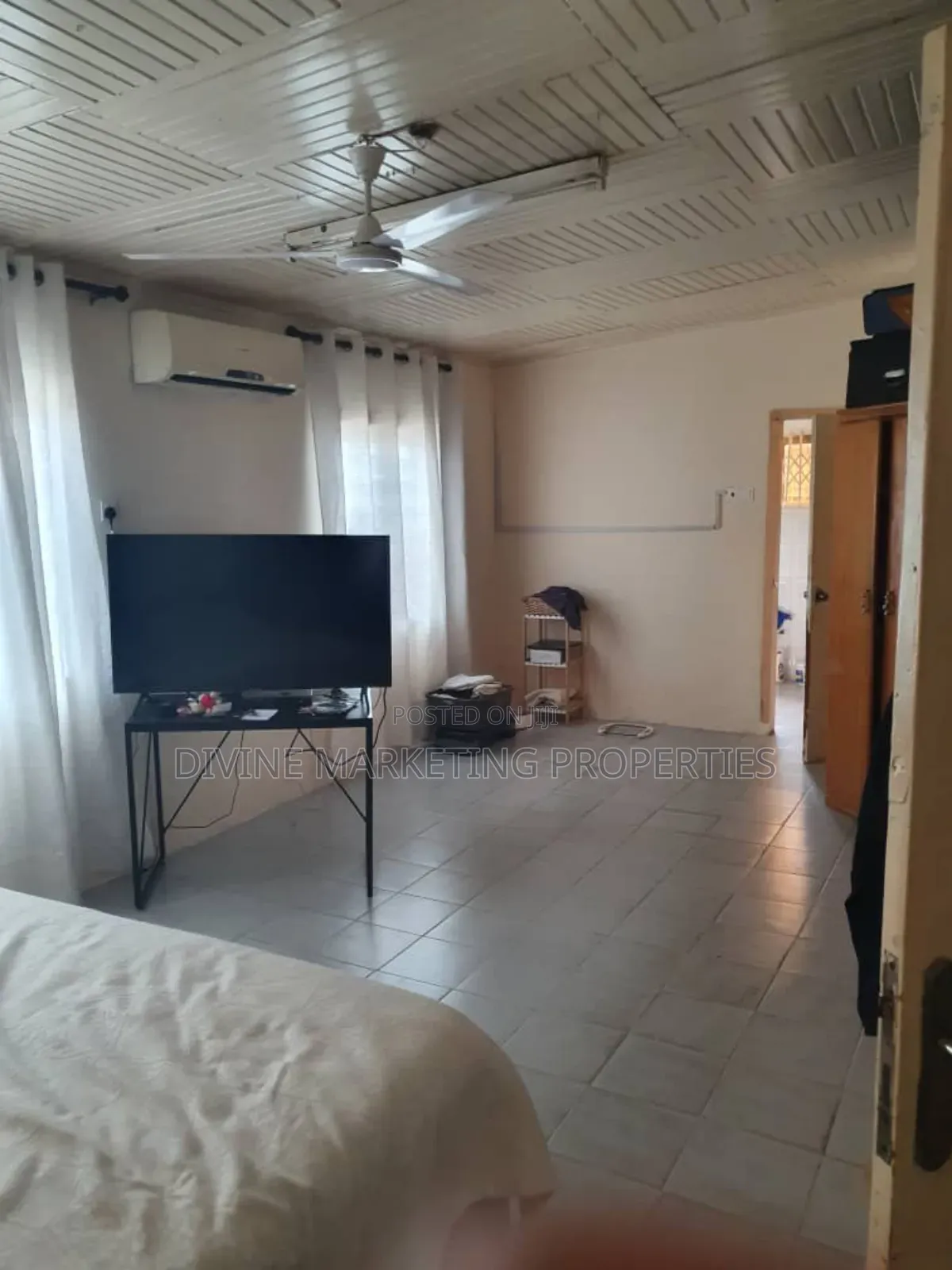 6bdrm House in Dzorwulu for sale