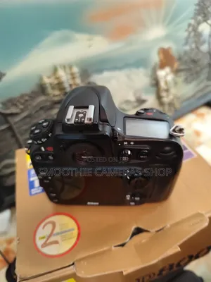 Googo Cameras and Lens From Native Canon and Nikon Company
