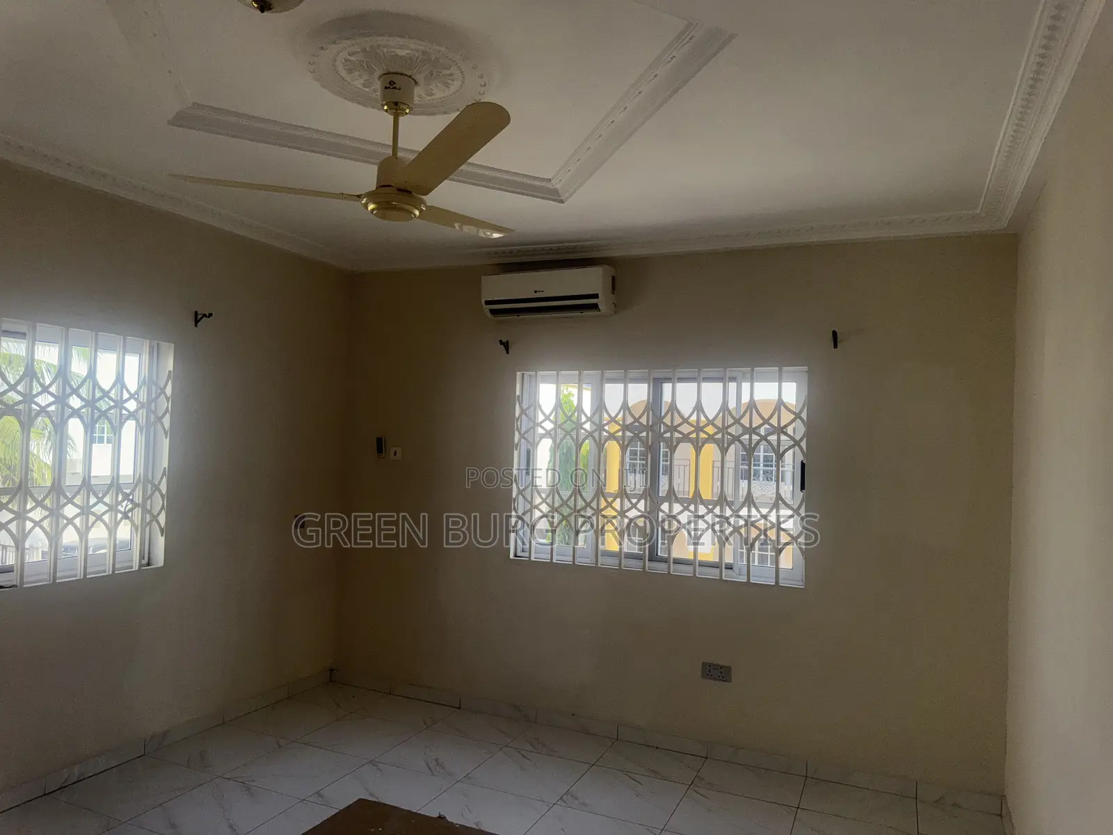 3bdrm Townhouse / Terrace in Green, East Legon for rent