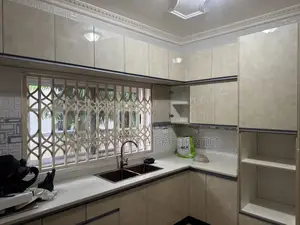 3bdrm Townhouse / Terrace in Green, East Legon for rent