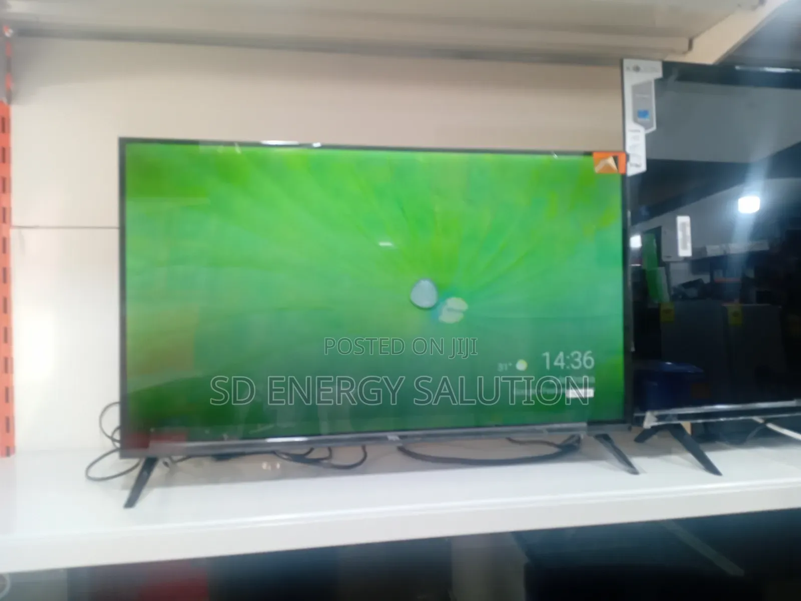 Clear Picture 32" TCL Screen