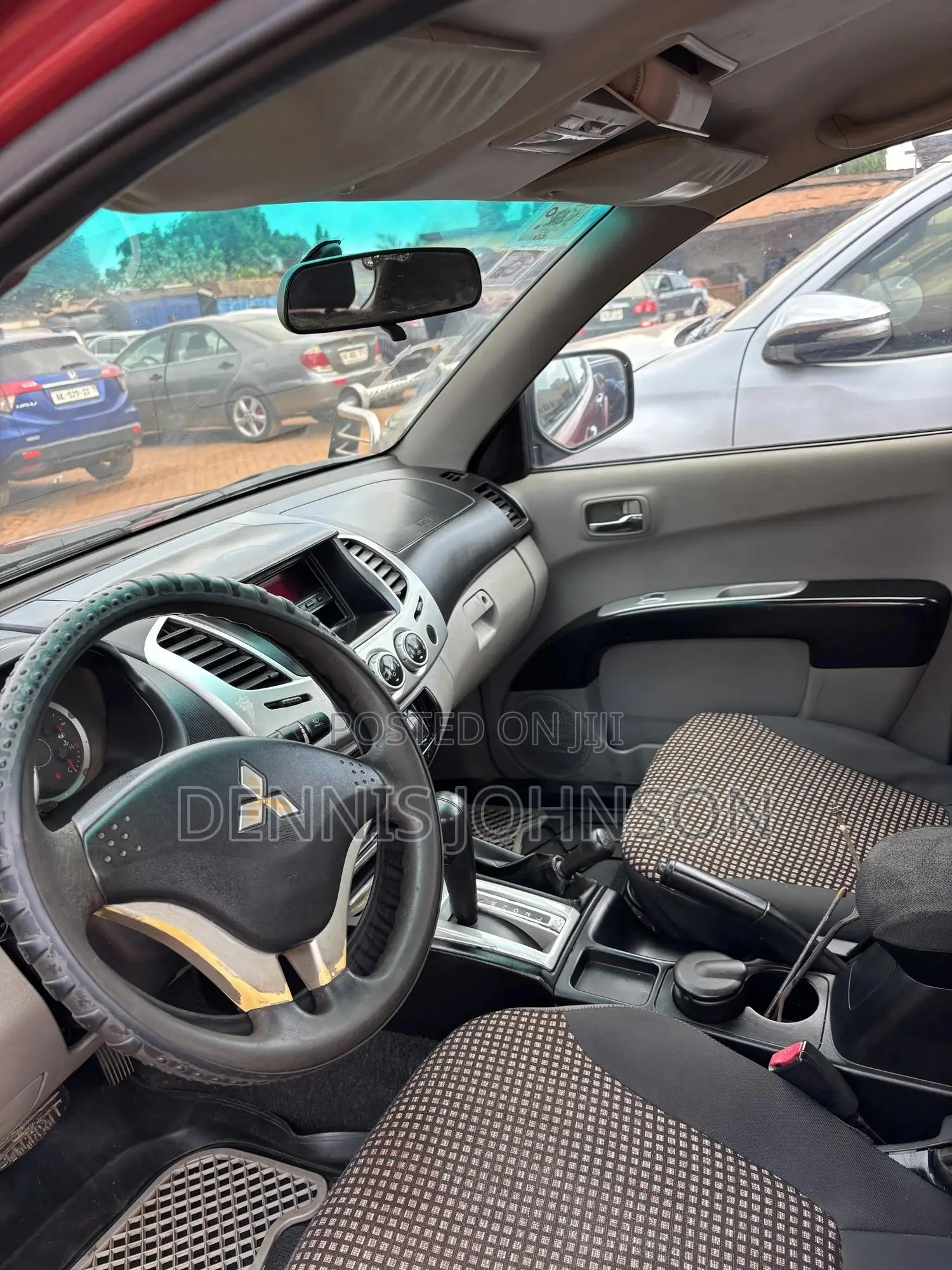 Mitsubishi L200 Double Cab 2.4 181hp 4WD 2015 Red