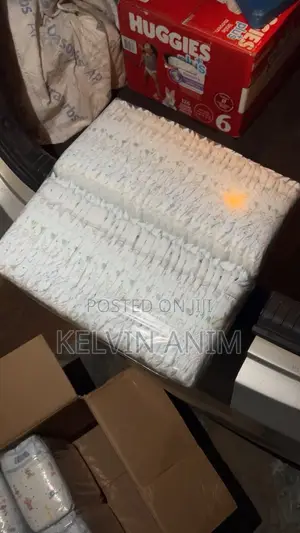 Huggies Plus