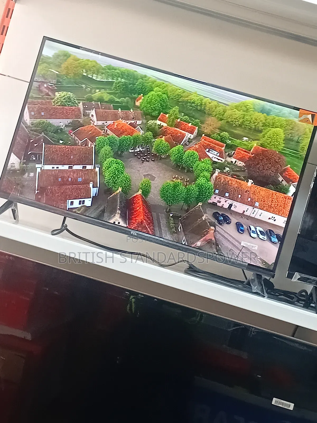 Bring Style and Smart Tech Together With a 32-Inch Android Tv