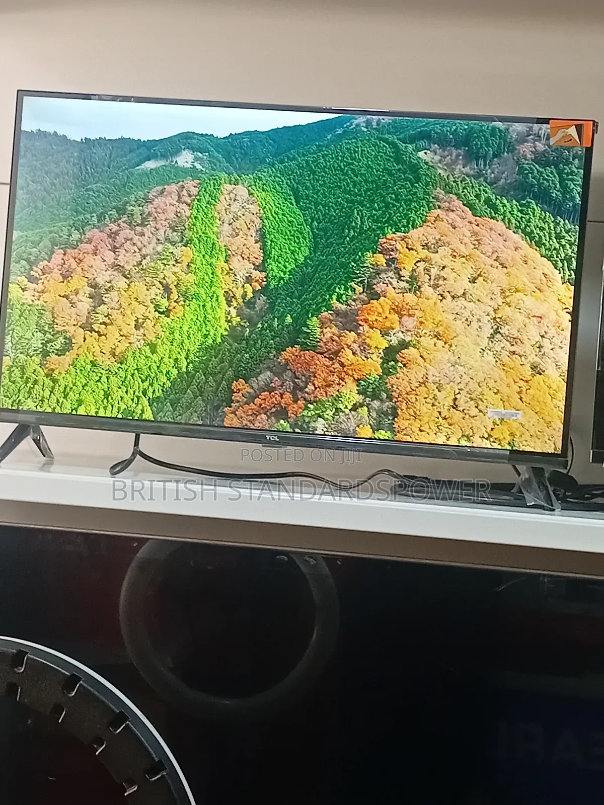 Bring Style and Smart Tech Together With a 32-Inch Android Tv