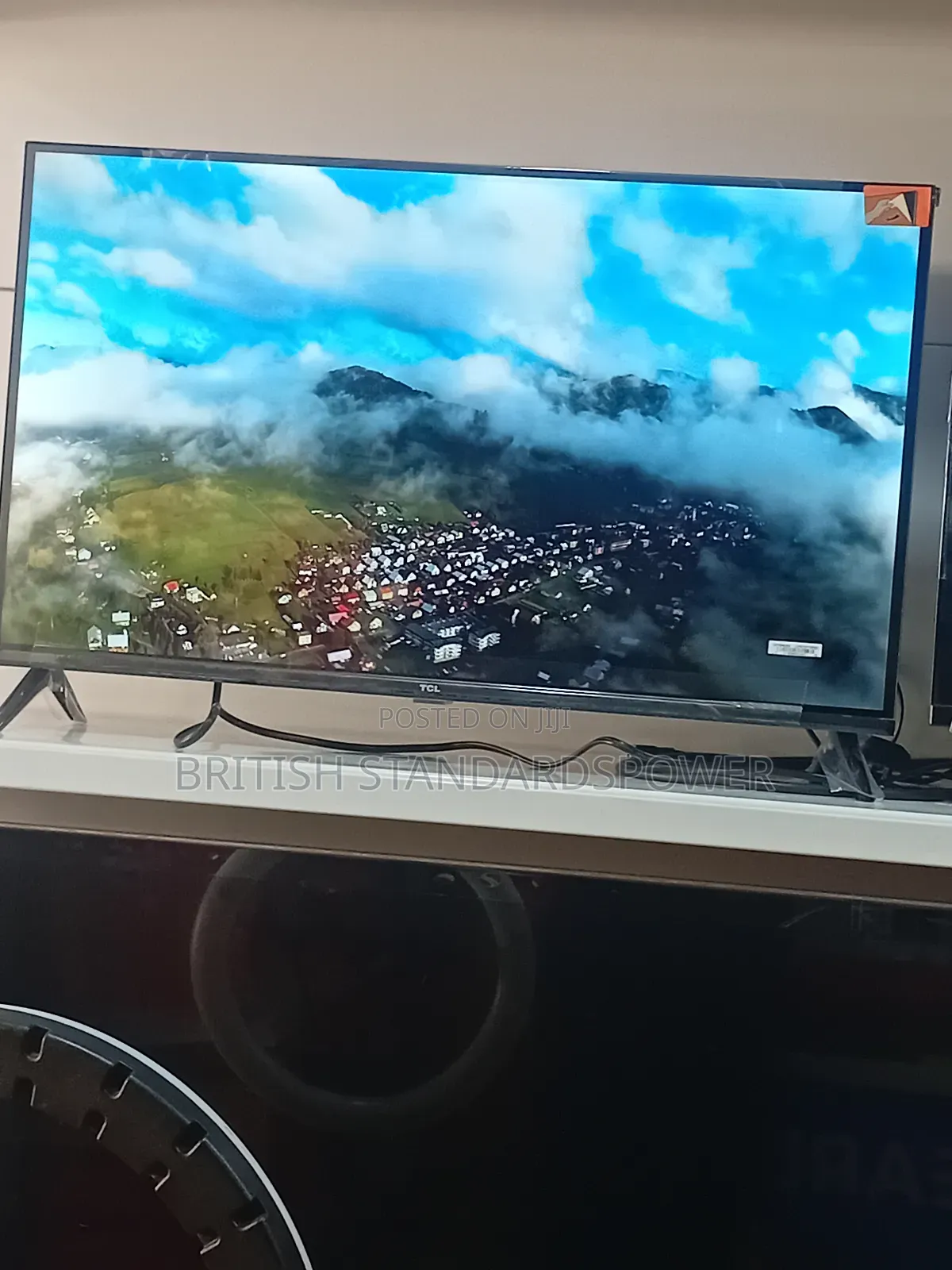 Make Streaming Simple With a 32" Android Smart Led Display