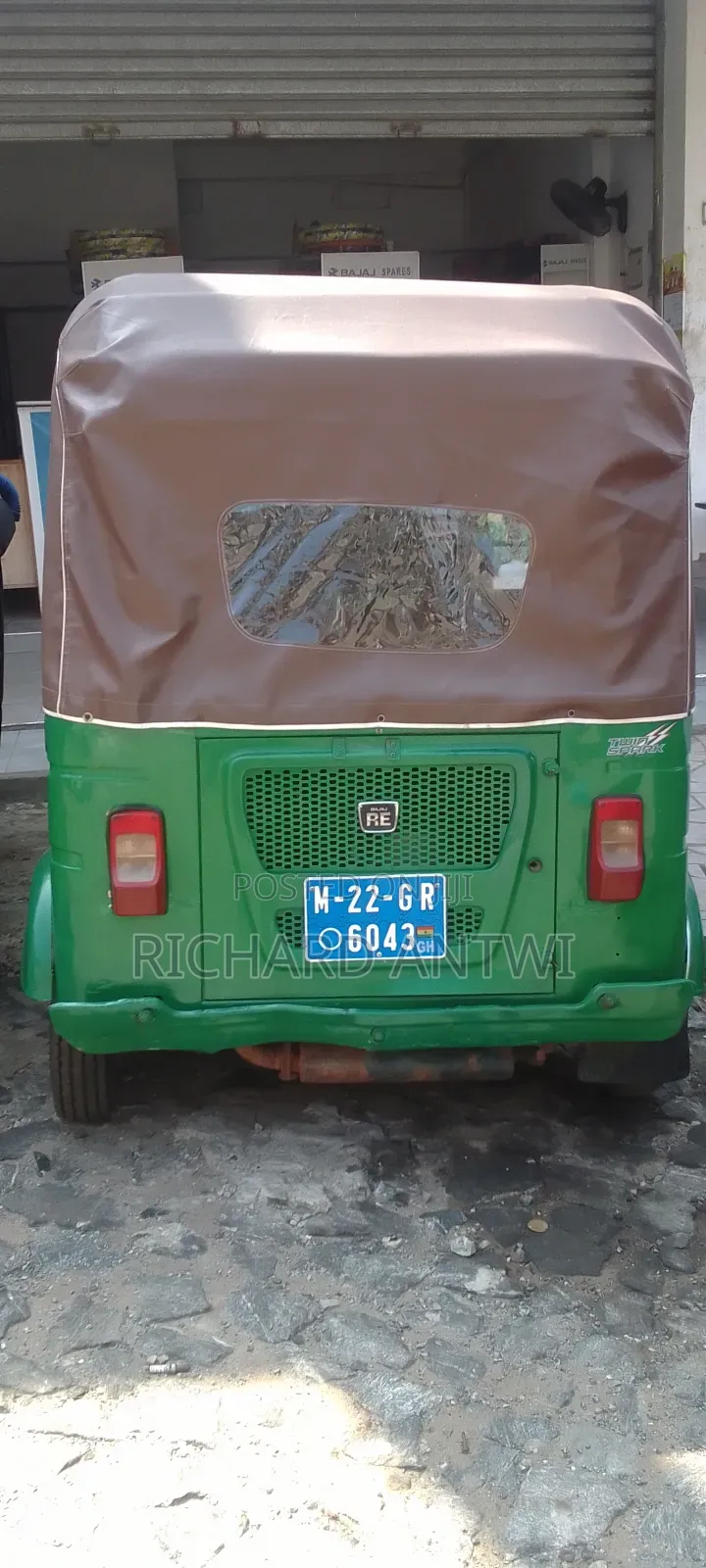 Bajaj RE 2022 Black