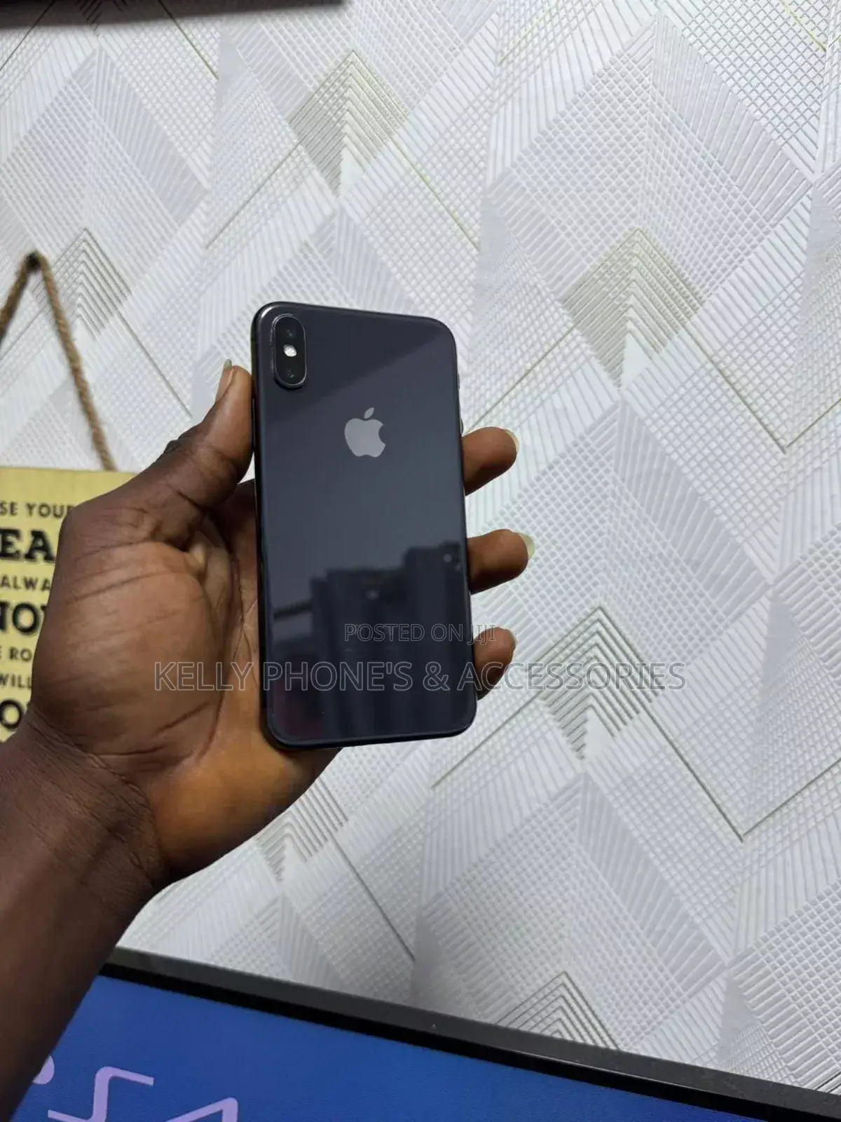 Apple iPhone X 64 GB Black