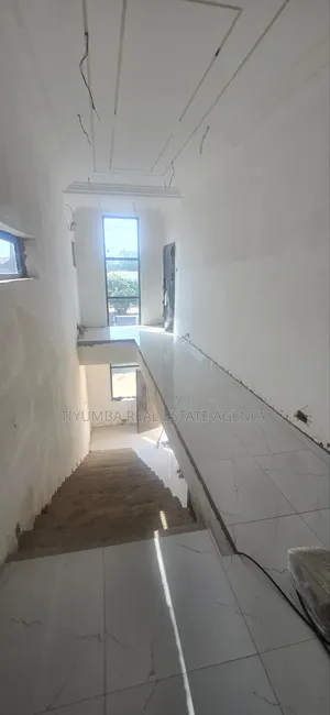 4bdrm Duplex in Tiyumba Agency., Haatso for sale