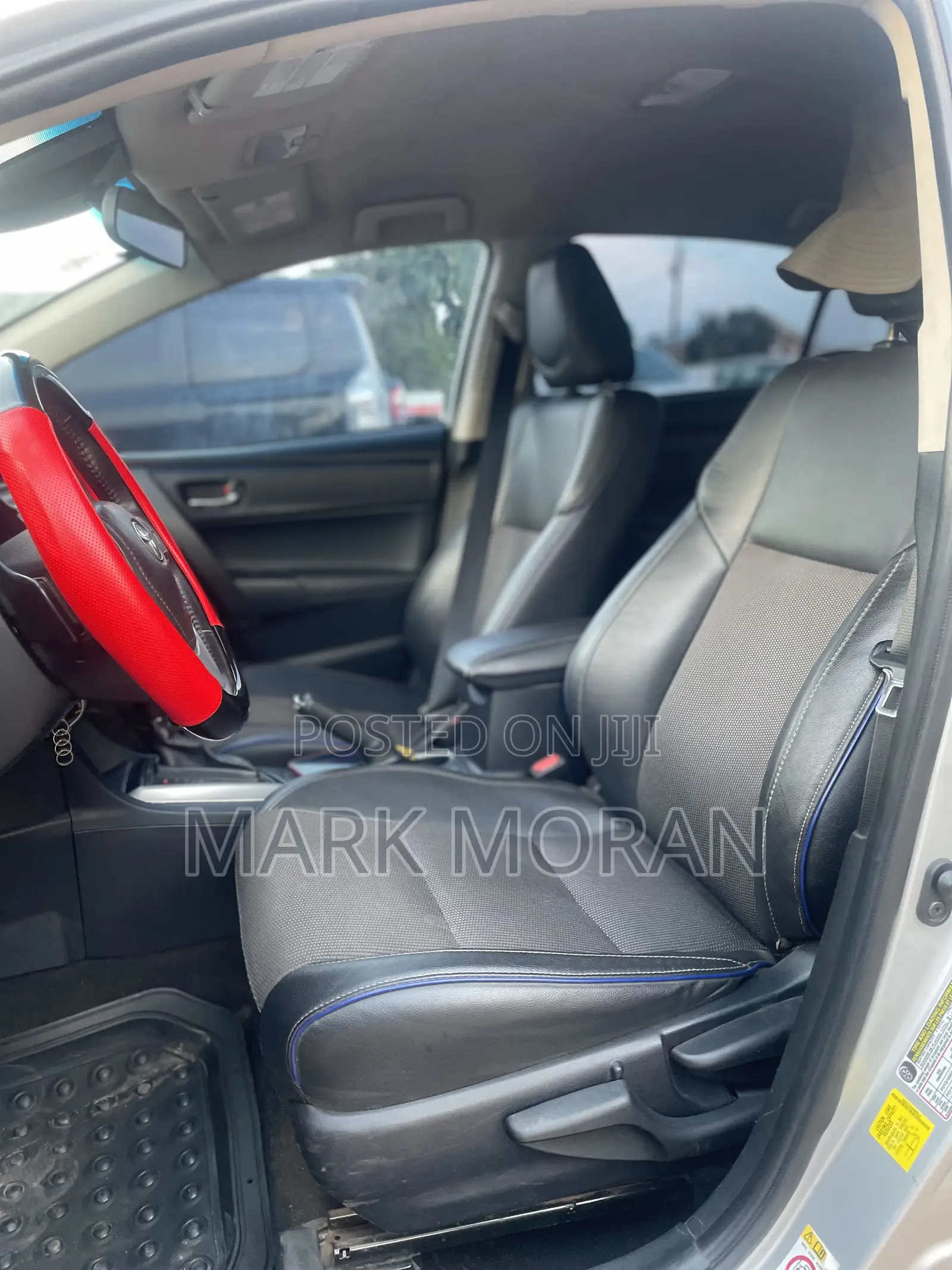 Toyota Corolla LE Eco (1.8L 4cyl 2A) 2019 Silver