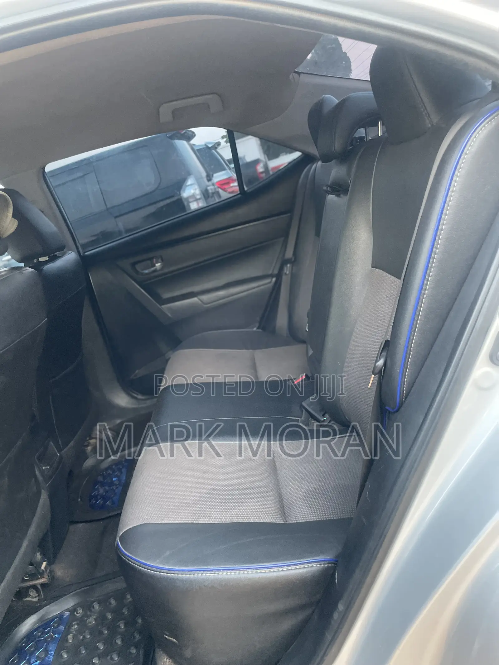 Toyota Corolla LE Eco (1.8L 4cyl 2A) 2019 Silver