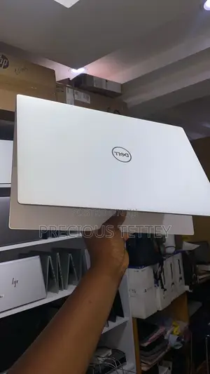 New Laptop Dell XPS 15 16GB Intel Core Ultra 7 SSD 2T