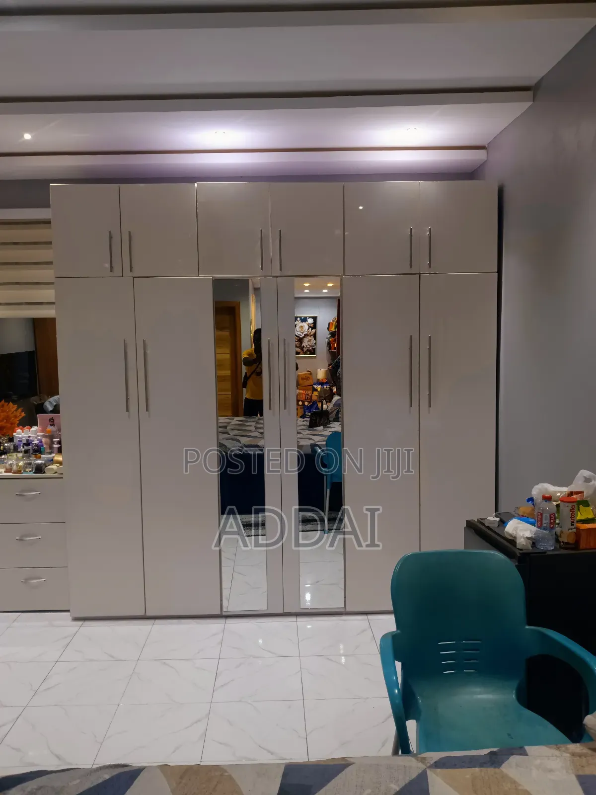 Addai Furnitures