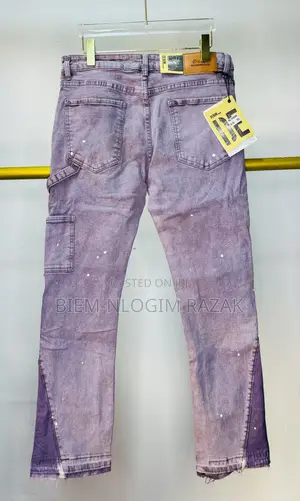 Topmost Quality Vintage Baggy Flare Jeans Available in Stock