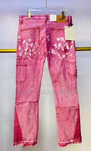 Topmost Quality Vintage Baggy Flare Jeans Available in Stock