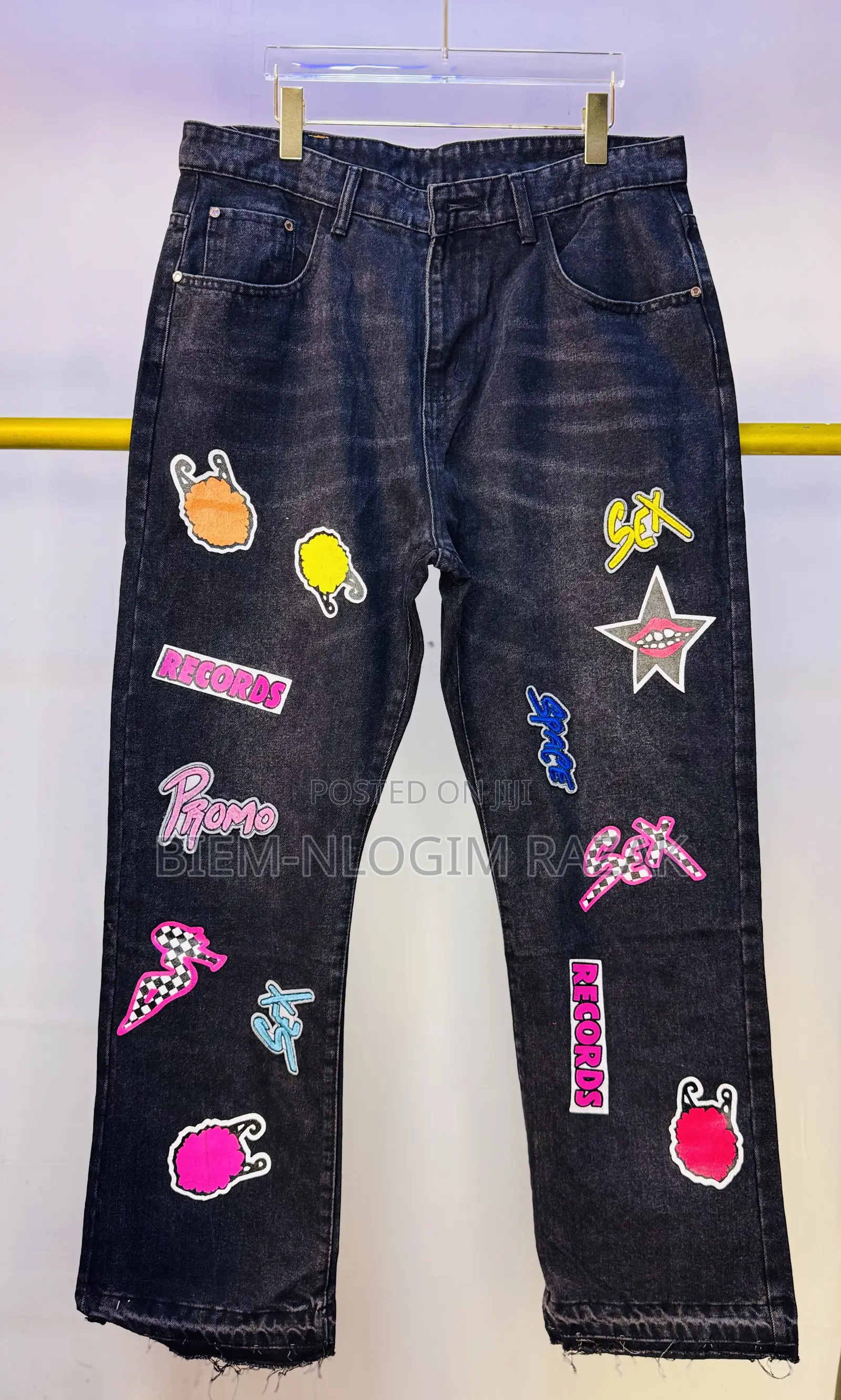 Topmost Quality Vintage Baggy Flare Jeans Available in Stock