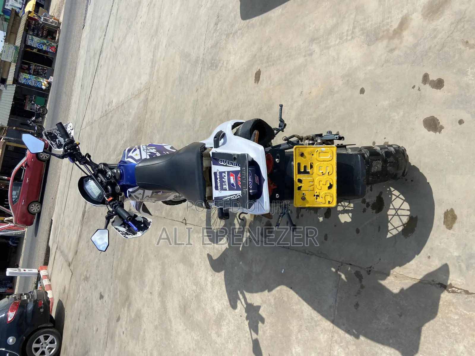 Yamaha 1999 White