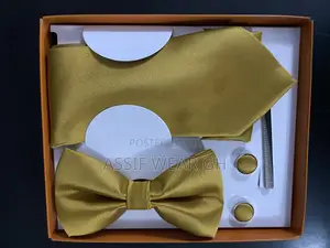Fashionable Black Bow Tie
