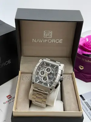 Naviforce Gold Tone Men's Quartz Watch.