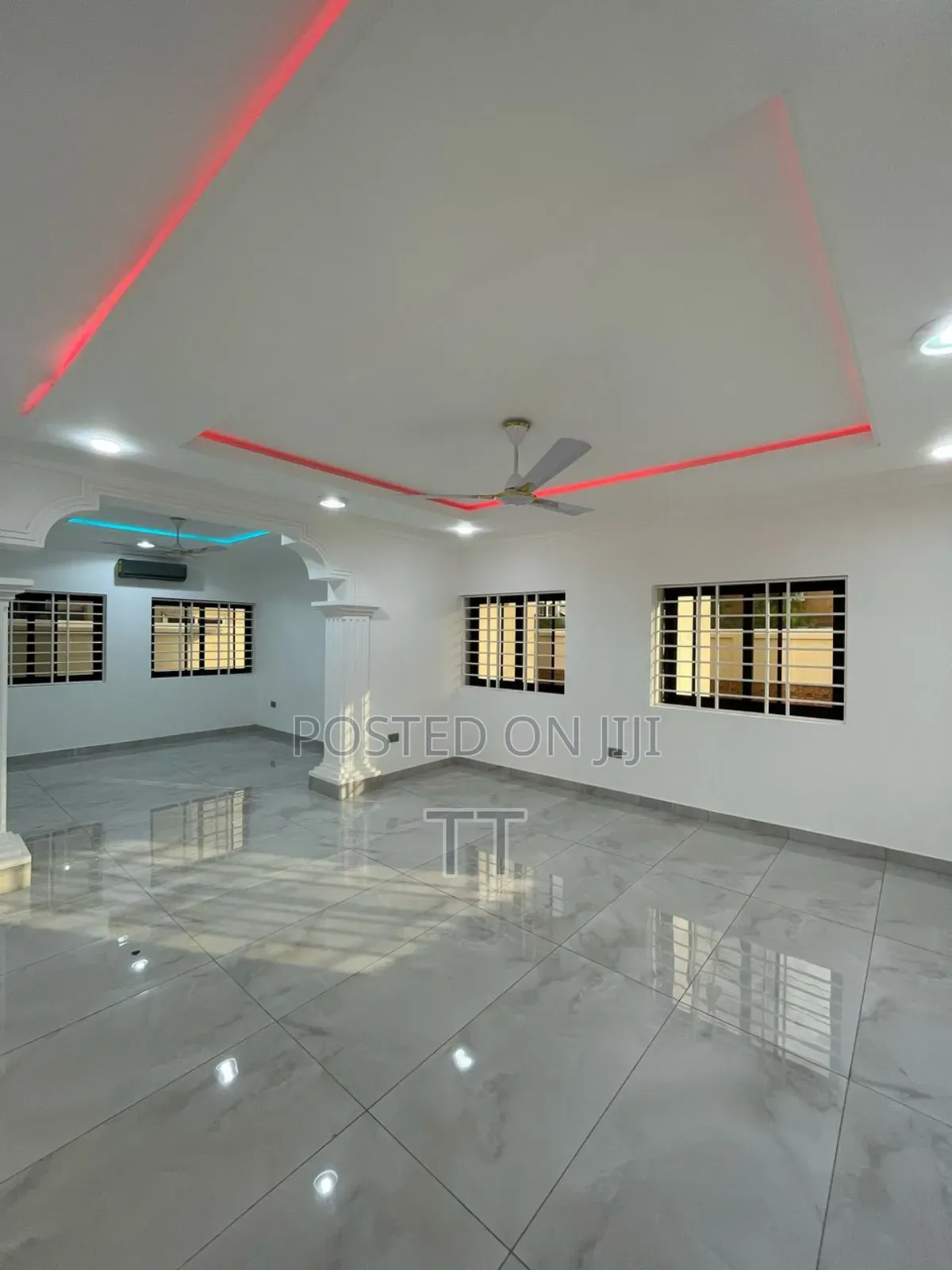 5bdrm House in Teshie Grada Estate for rent