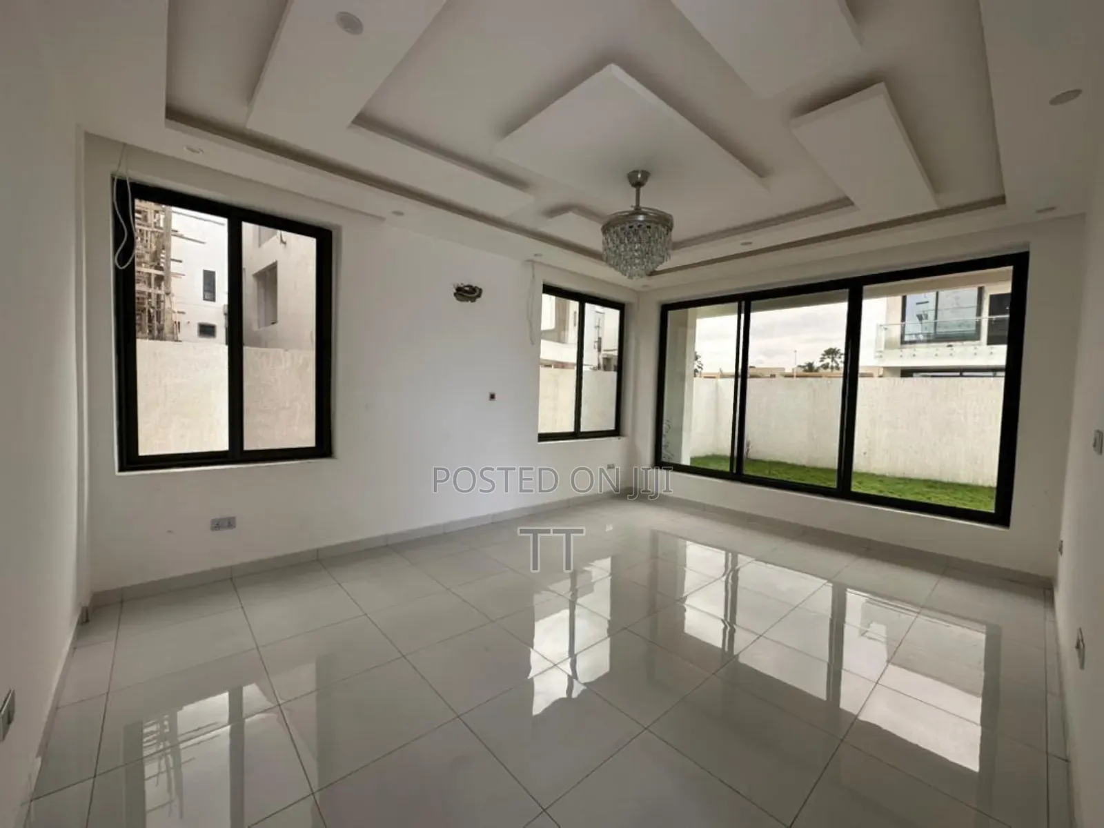 5bdrm House in Teshie Grada Estate for rent