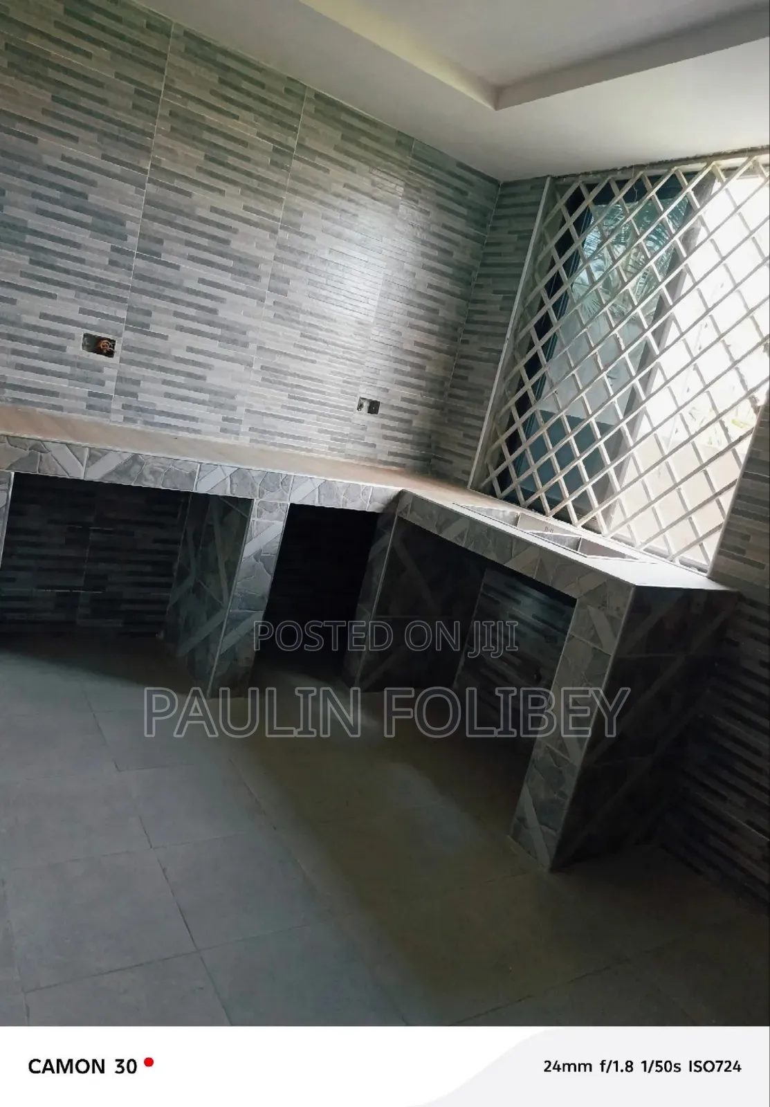 5bdrm Duplex in Dg Properties, Ablekuma for sale