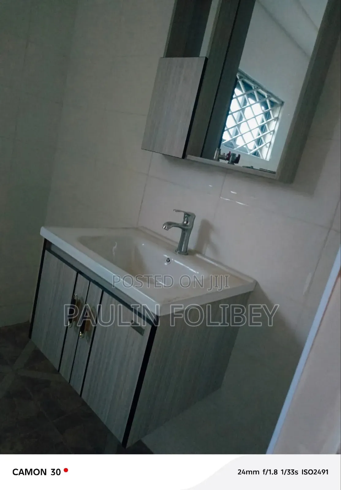 5bdrm Duplex in Dg Properties, Ablekuma for sale