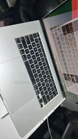Laptop Apple MacBook Pro 2019 16GB Intel Core i7 SSD 512GB