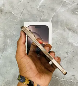 Apple iPhone 16 Pro 256 GB Gold