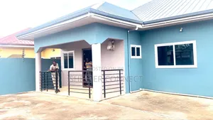 3bdrm House in Old Ashomang for sale