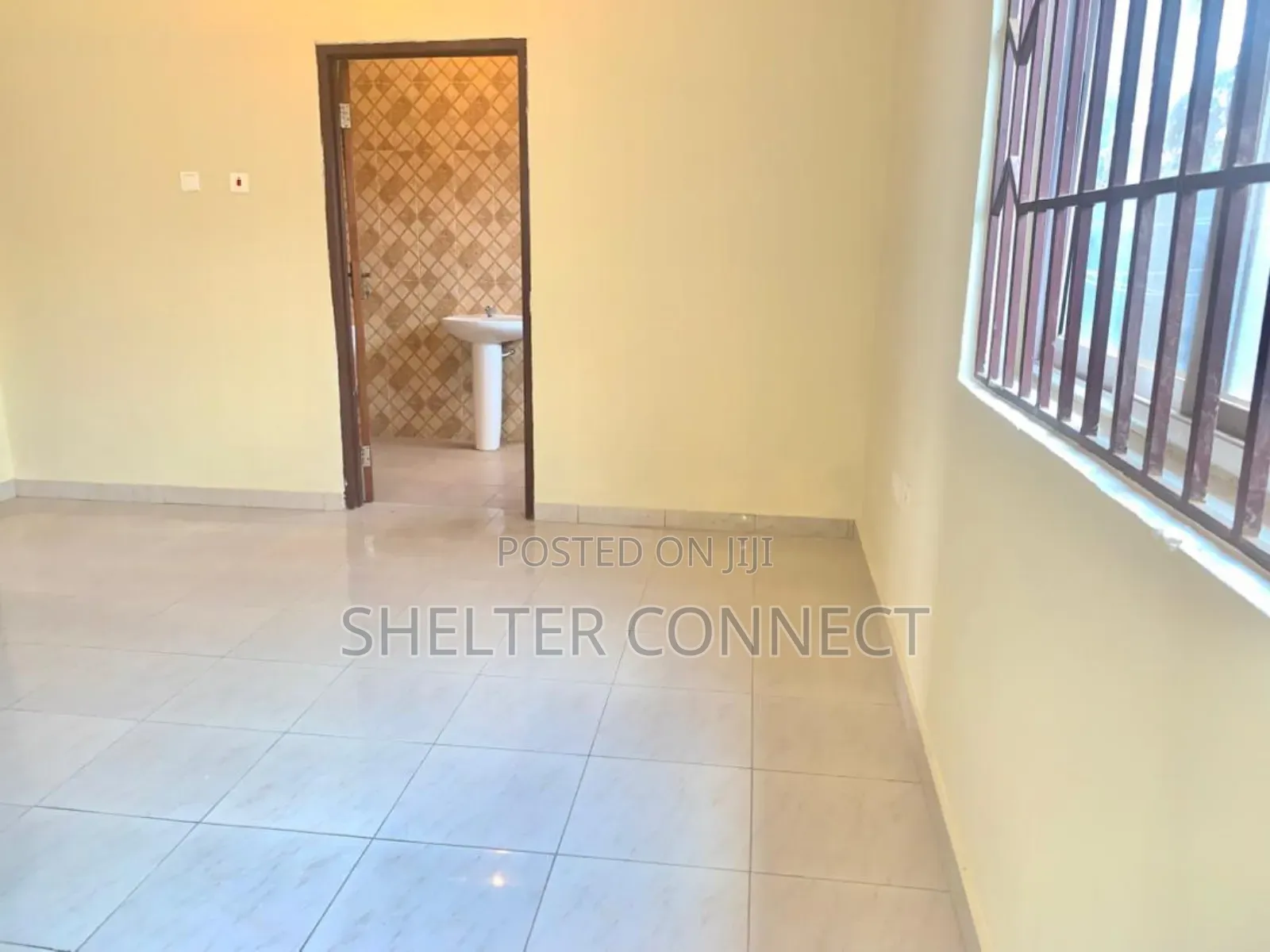 3bdrm House in Old Ashomang for sale