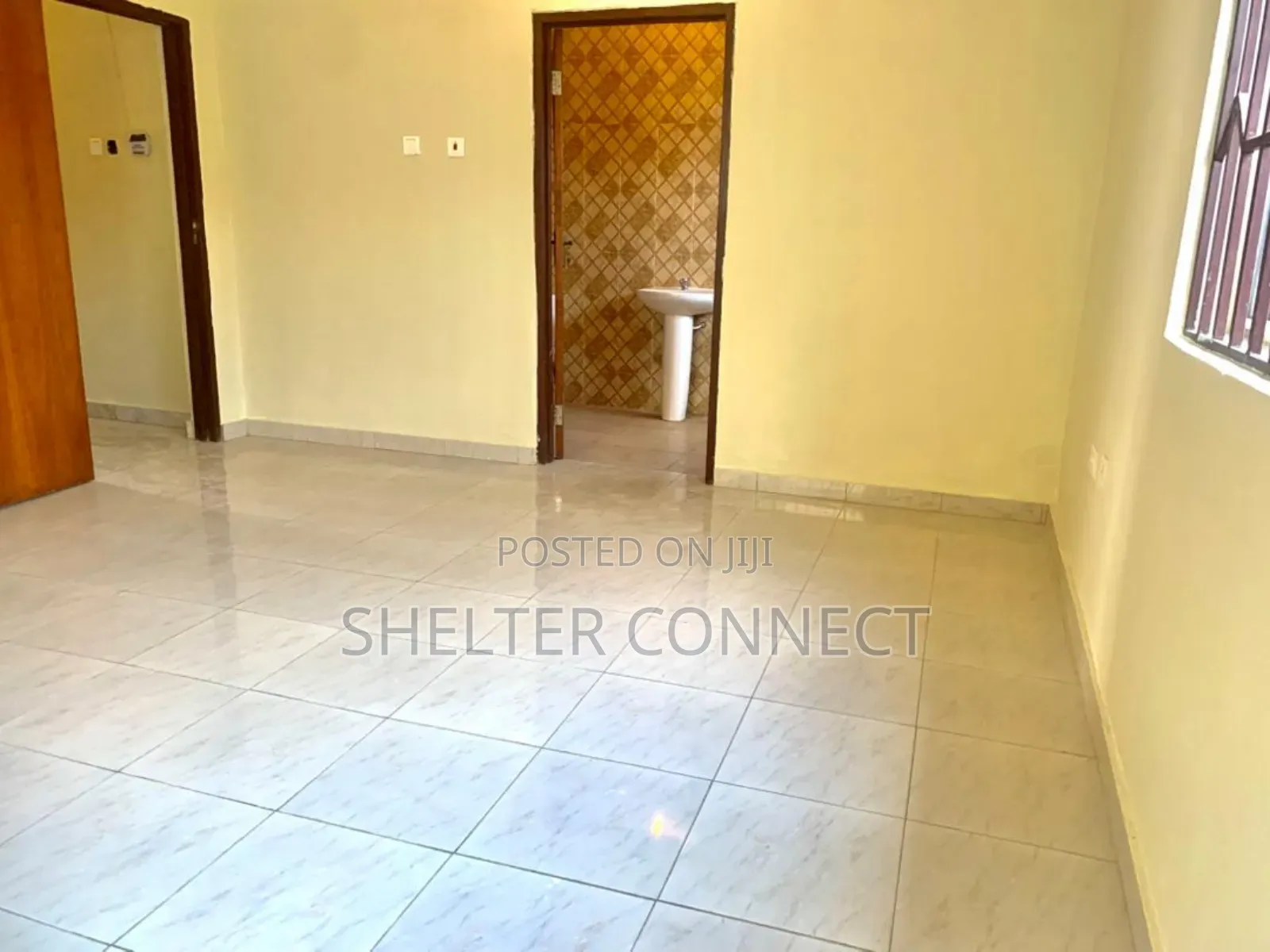 3bdrm House in Old Ashomang for sale