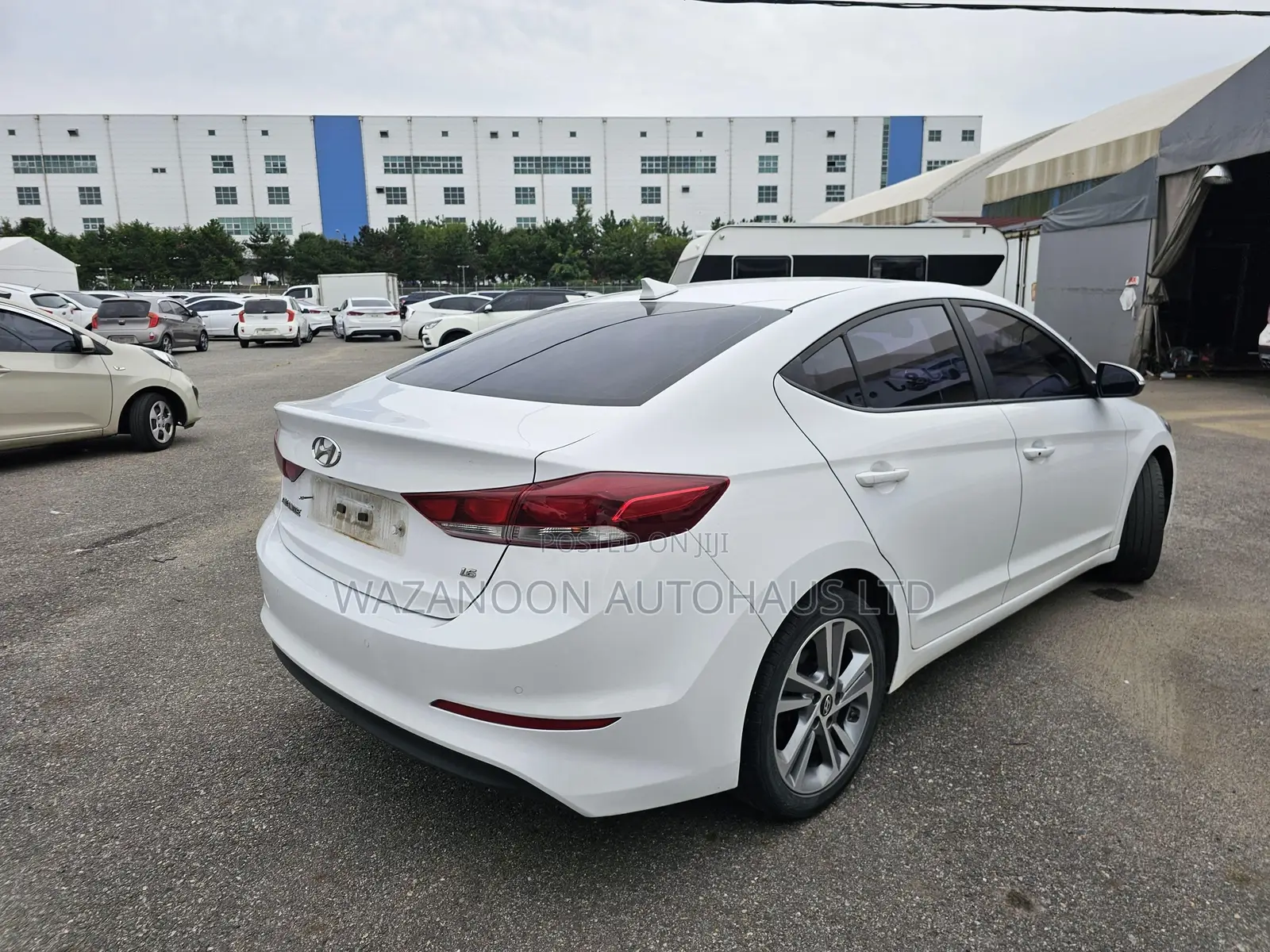 Hyundai Elantra Limited 2018 White
