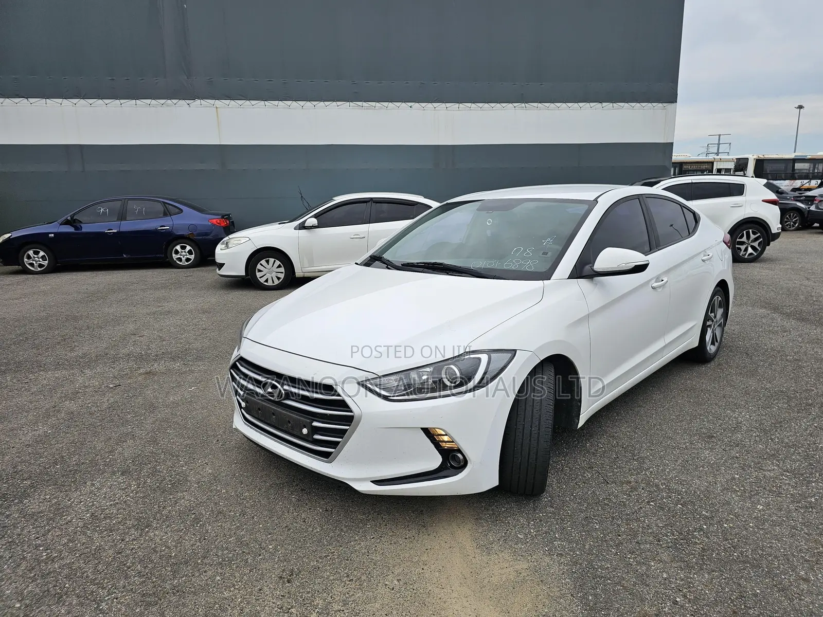 Hyundai Elantra Limited 2018 White
