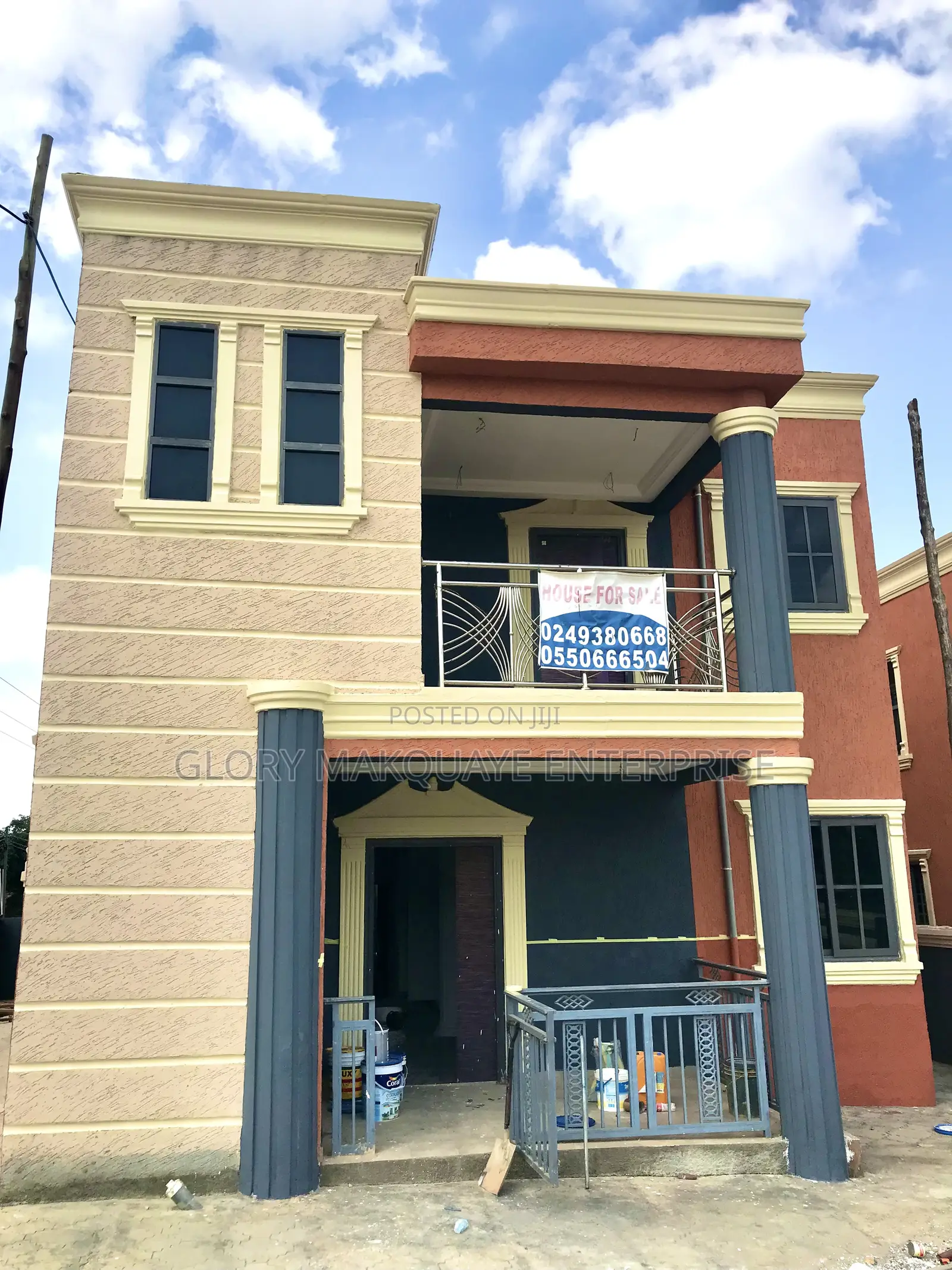 6bdrm Apartment in Ga West Municipal for sale