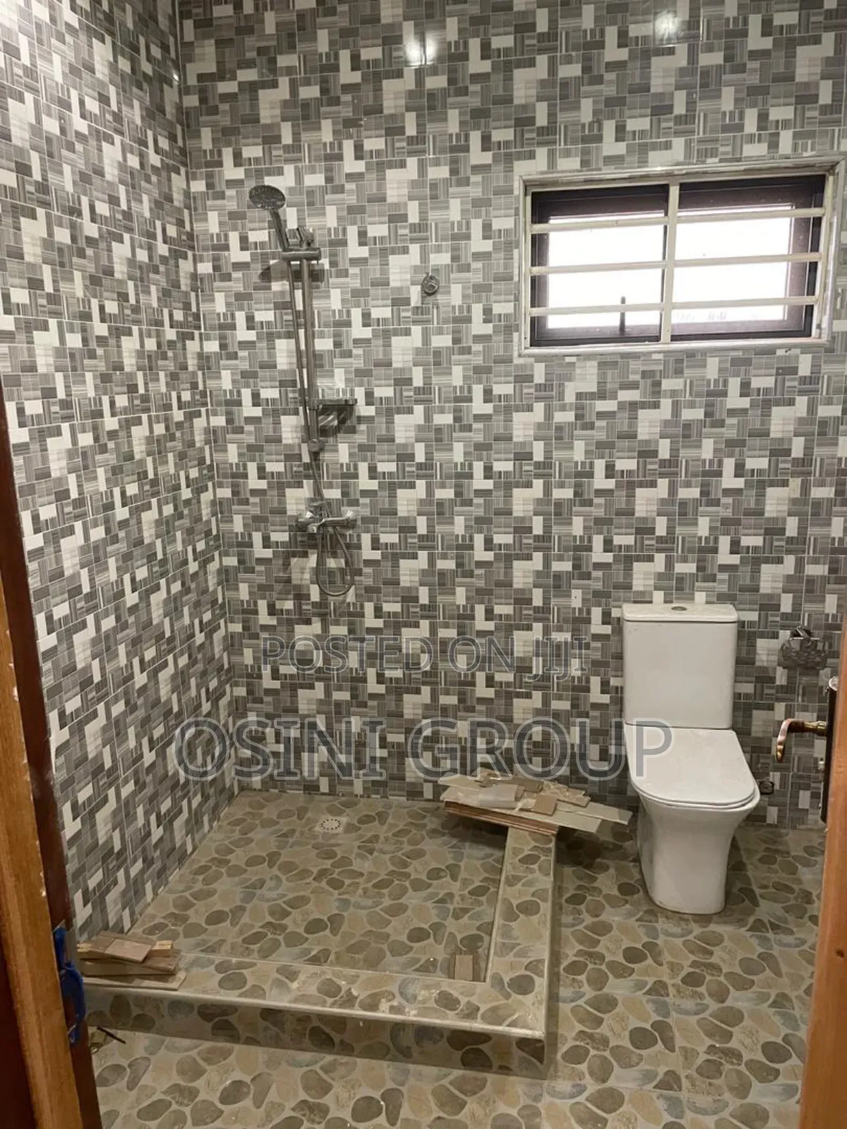 6bdrm House in Tseaddo for rent