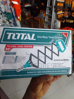 Total Folding Hand Riveter 32"