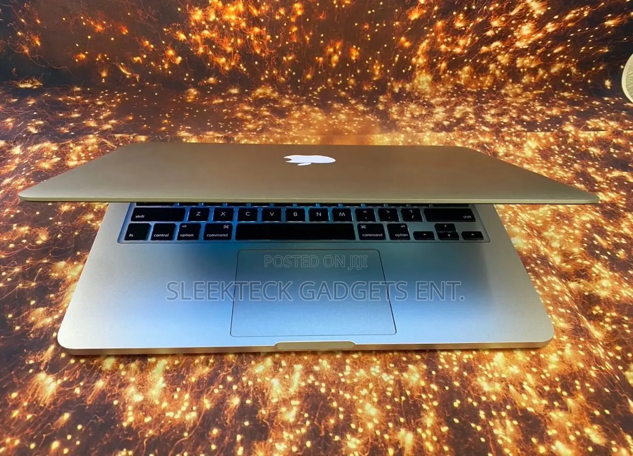 Laptop Apple MacBook Pro 8GB Intel Core i5 SSD 256GB
