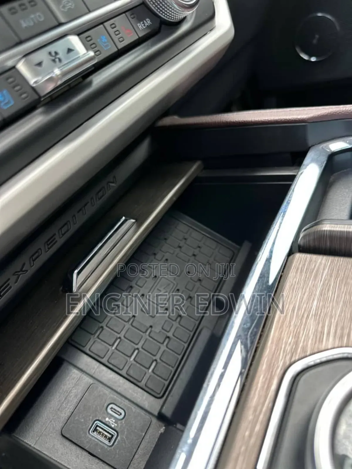 Ford Expedition Max 2022 Black