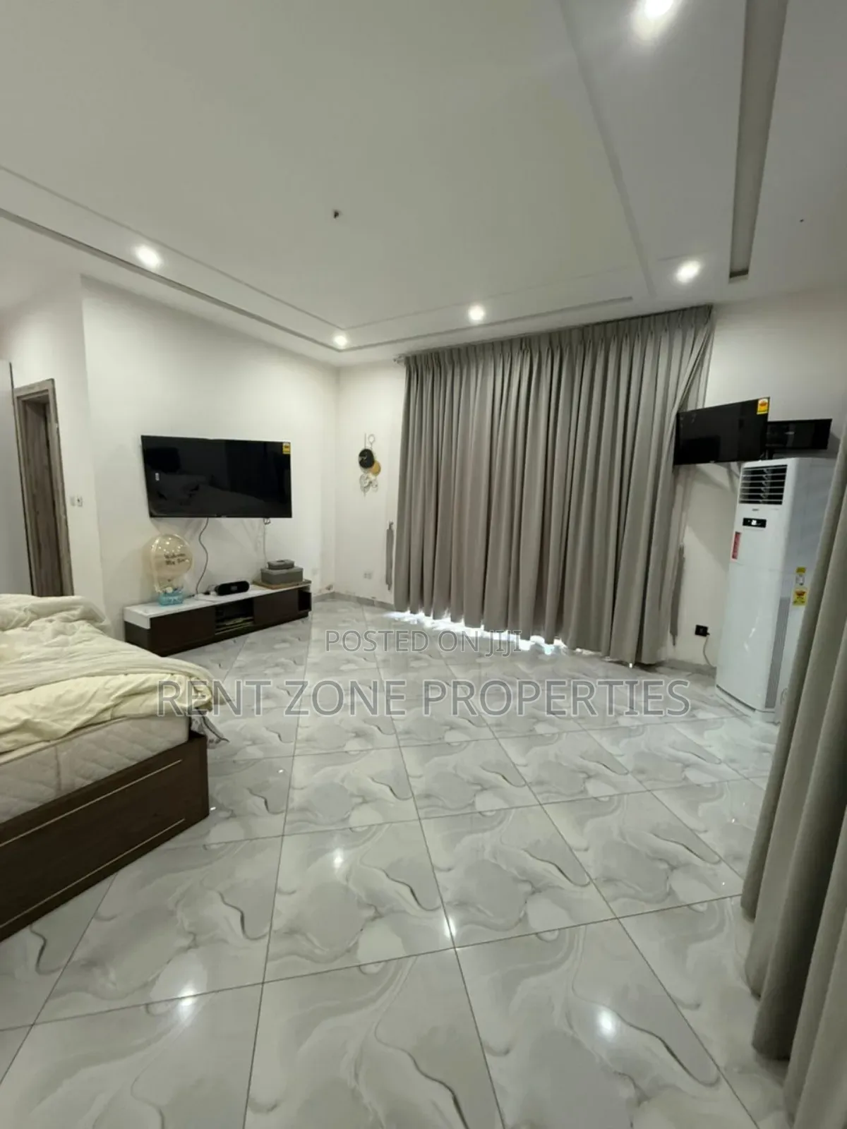 Furnished 4bdrm Duplex in Dome for sale