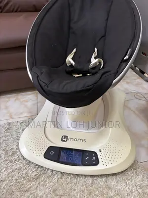 4moms Mamaroo Multi Motion Baby Swing
