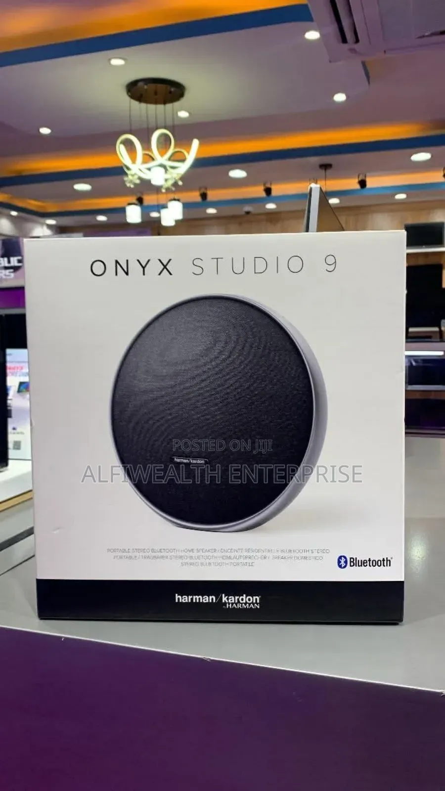 Onyx Studio 9